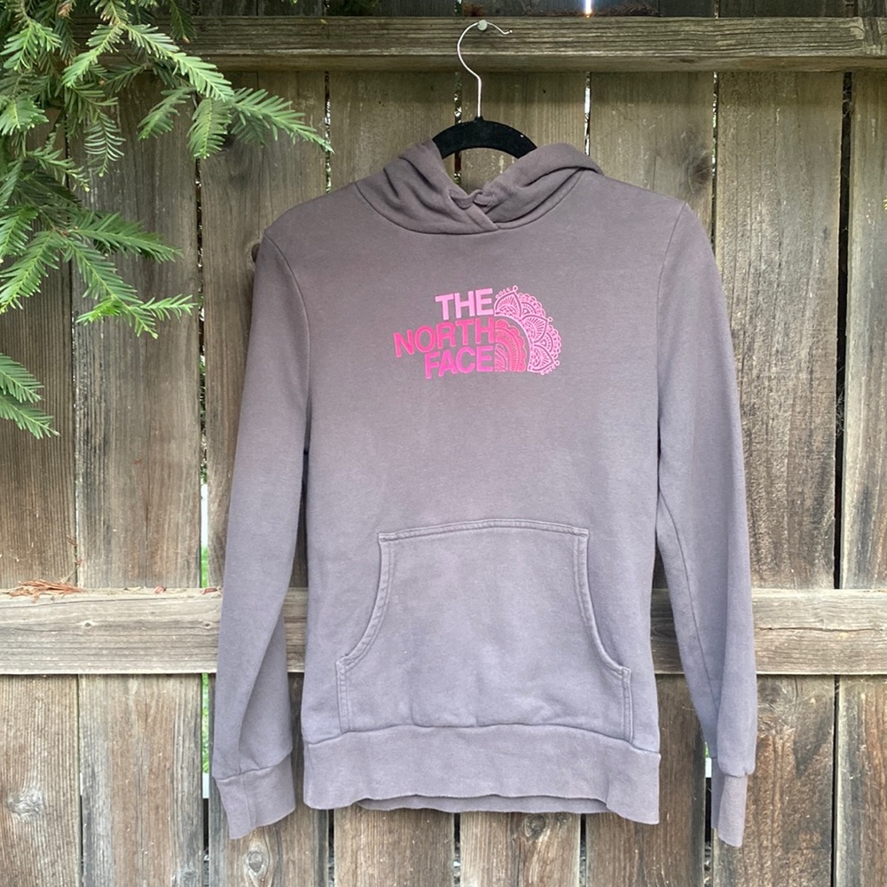 The North Face Women’s Pullover Hoodie